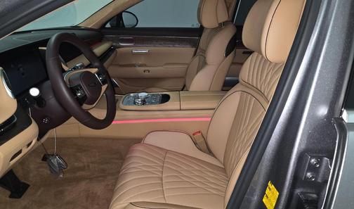2025 Genesis G90 3.5T e-SC