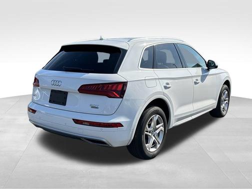 2018 Audi Q5 2.0T Premium Plus