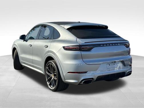 2022 Porsche Cayenne AWD