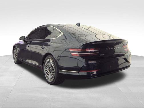 2025 Genesis Electrified G80 Advanced