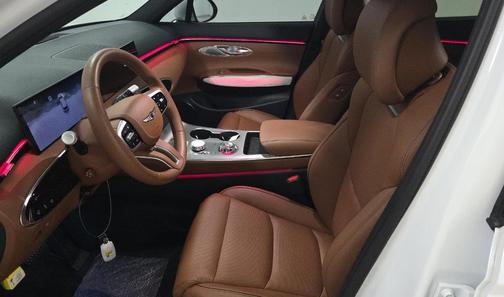 2026 Genesis GV70 2.5T Advanced