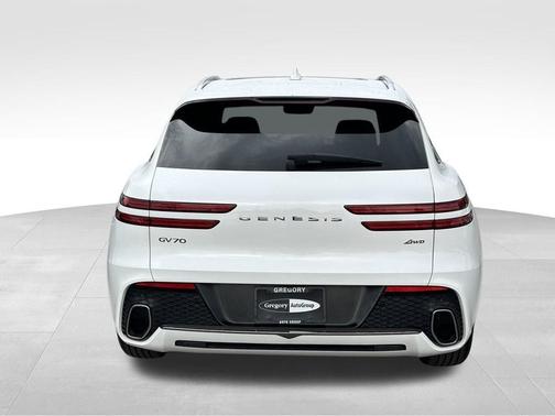 Uyuni White 2025 Genesis GV70 2.5T