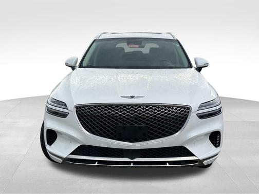 Uyuni White 2025 Genesis GV70 2.5T