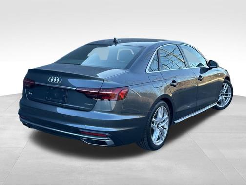 Daytona Gray Pearl Effect 2023 Audi A4 45 S line quattro Premium