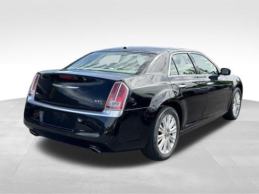 2013 Chrysler 300C Luxury Series