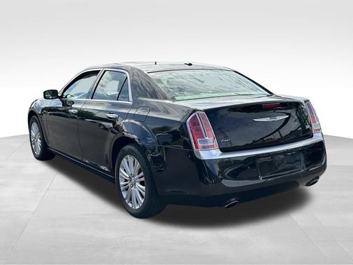 2013 Chrysler 300C Luxury Series