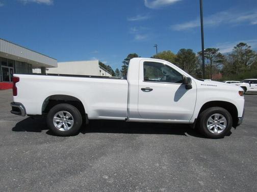 Photo 2 of 22 of 2021 Chevrolet Silverado 1500 WT