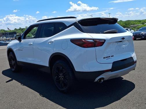 Summit White 2022 Chevrolet Blazer 2LT