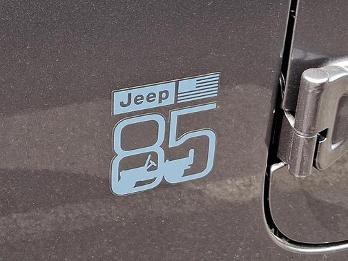 Granite Crystal Clearcoat Metallic 2026 Jeep Wrangler 85th Anniversary