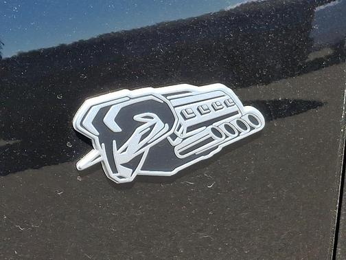 Diamond Black 2026 RAM 1500 Big Horn/Lone Star