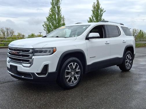 Summit White 2023 GMC Acadia SLE