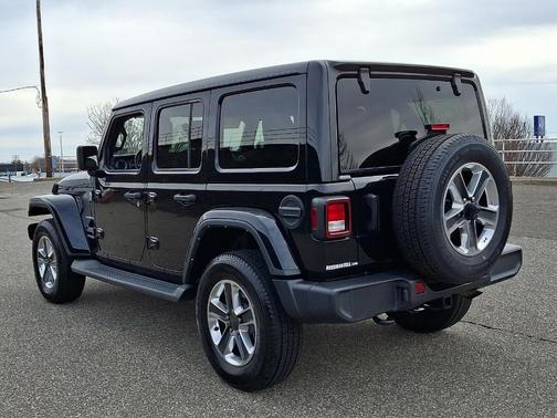 2022 Jeep Wrangler Unlimited Sahara