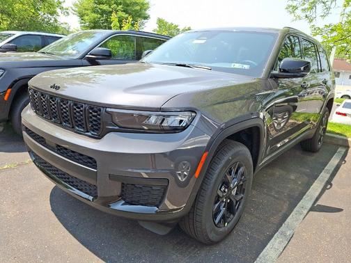 2025 Jeep Grand Cherokee L Laredo