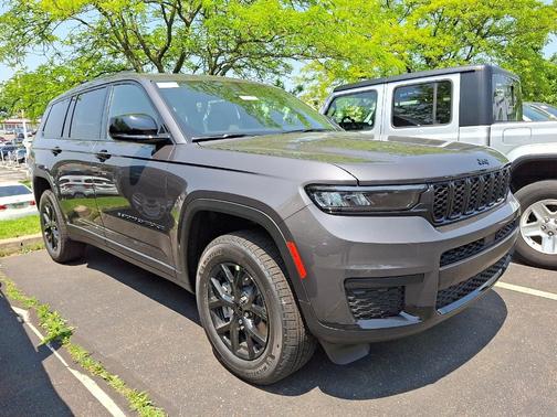 2025 Jeep Grand Cherokee L Laredo