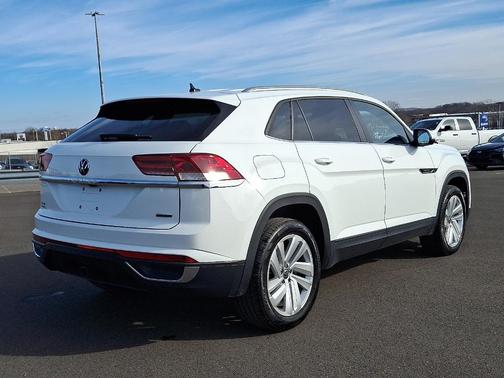 2022 Volkswagen Atlas Cross Sport 3.6L V6 SE w/Technology