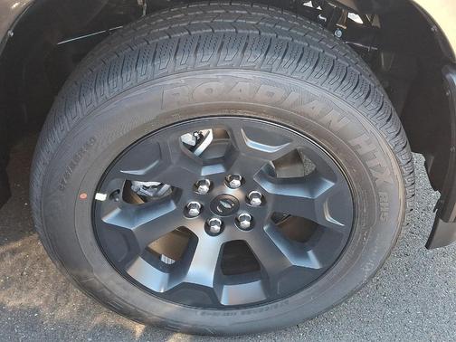 Granite Crystal Clearcoat Metallic 2027 RAM 1500 Big Horn