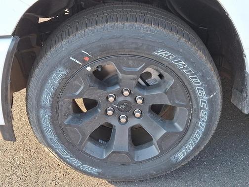Bright White Clearcoat 2026 RAM 1500 Tradesman