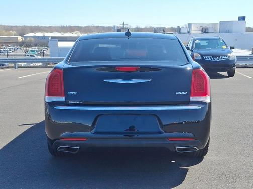 2015 Chrysler 300 Limited