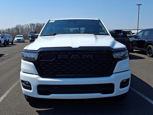 Bright White Clearcoat 2026 RAM 1500 Big Horn/Lone Star