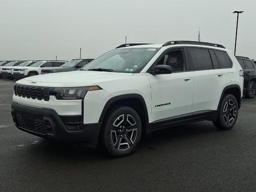 Bright White Clearcoat 2026 Jeep Cherokee LAREDO/LIMITED