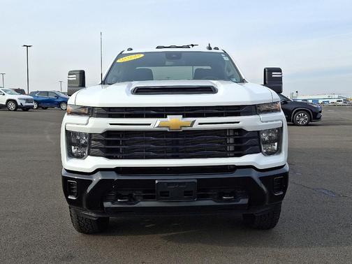 2024 Chevrolet Silverado 2500 Custom