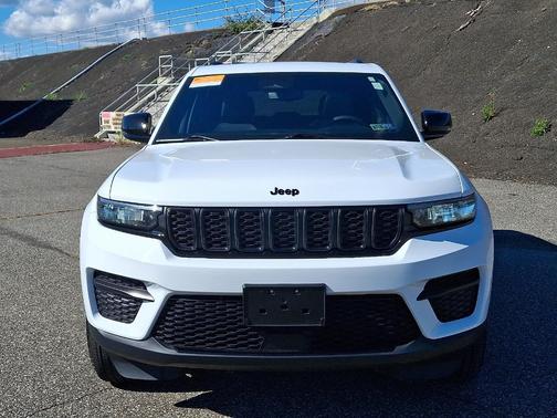 2024 Jeep Grand Cherokee Laredo