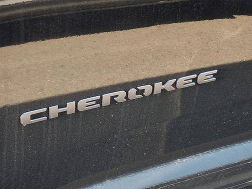 2026 Jeep Cherokee LAREDO/LIMITED