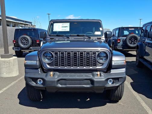 Granite Crystal Clearcoat Metallic 2026 Jeep Wrangler Sport