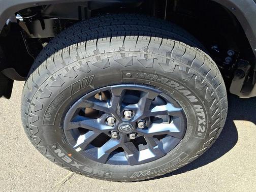 Granite Crystal Clearcoat Metallic 2026 Jeep Wrangler Sport