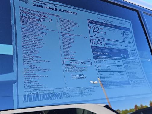 2025 Jeep Grand Cherokee Laredo