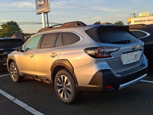 2025 Subaru Outback Limited XT
