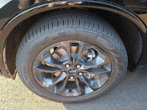 DB Black Clearcoat 2026 Dodge Durango GT