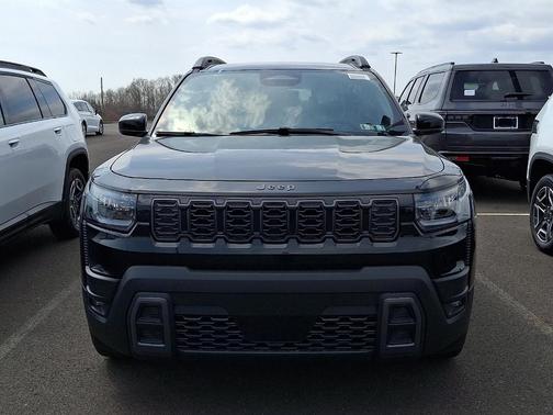 Diamond Black 2026 Jeep Cherokee LAREDO/LIMITED