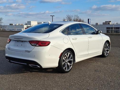2016 Chrysler 200 C