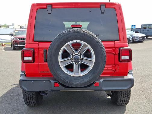 2021 Jeep Wrangler Unlimited Sahara