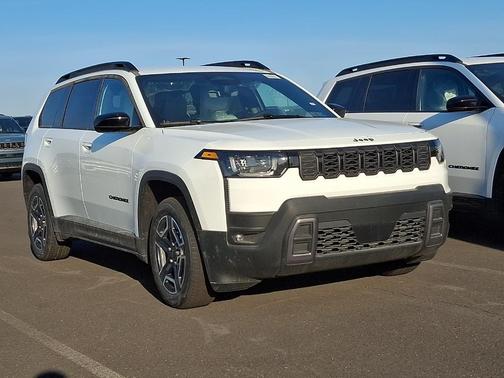 Bright White Clearcoat 2026 Jeep Cherokee LAREDO/LIMITED