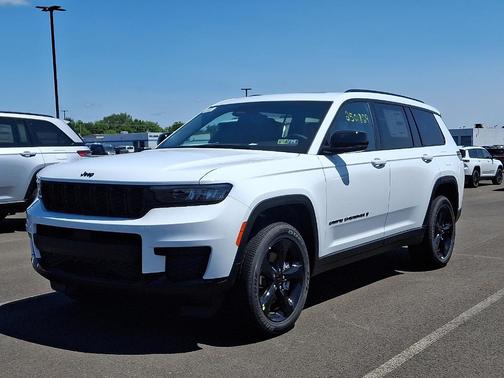 2025 Jeep Grand Cherokee L Laredo