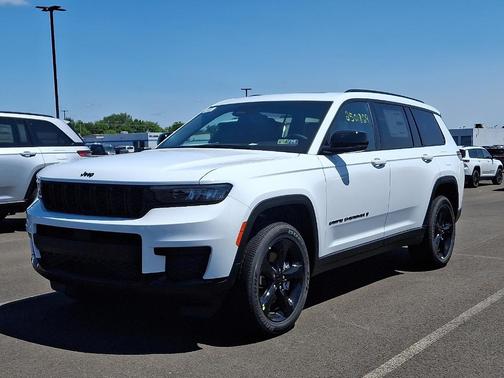 2025 Jeep Grand Cherokee L Laredo