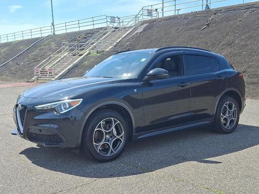 2022 Alfa Romeo Stelvio Ti