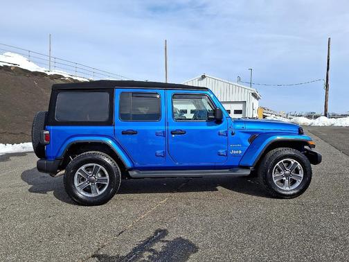 Hydro Blue Pearlcoat 2021 Jeep Wrangler Unlimited Sahara