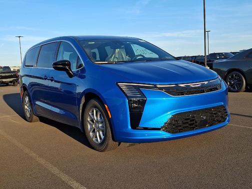 Hydro Blue Pearlcoat 2027 Chrysler Pacifica SELECT