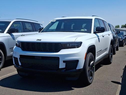 2025 Jeep Grand Cherokee L Laredo