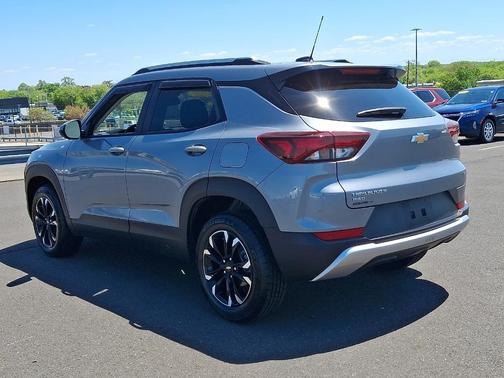 Sterling Gray Metallic 2023 Chevrolet Trailblazer LT