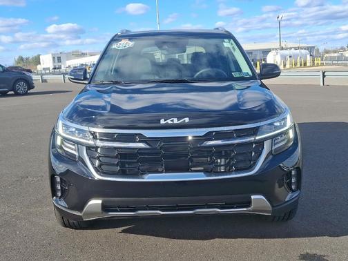2024 Kia Seltos SX