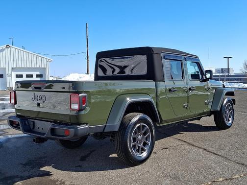 2021 Jeep Gladiator Sport