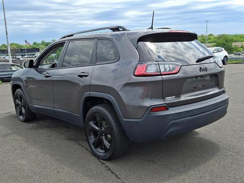 Granite Crystal Clearcoat Metallic 2020 Jeep Cherokee Latitude Plus