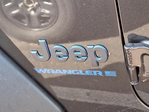 2025 Jeep Wrangler 4xe Sport