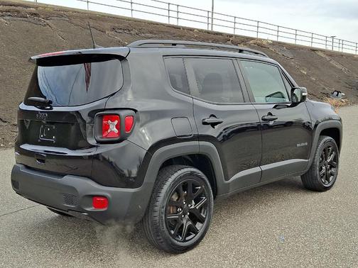 2022 Jeep Renegade Altitude