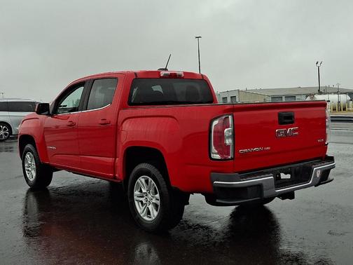 Cardinal Red 2019 GMC Canyon SLE