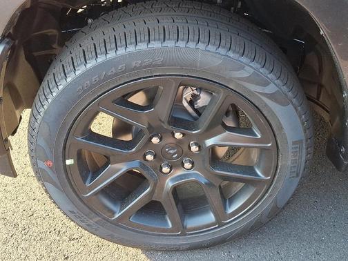 Granite Crystal Clearcoat Metallic 2026 RAM 1500 Laramie